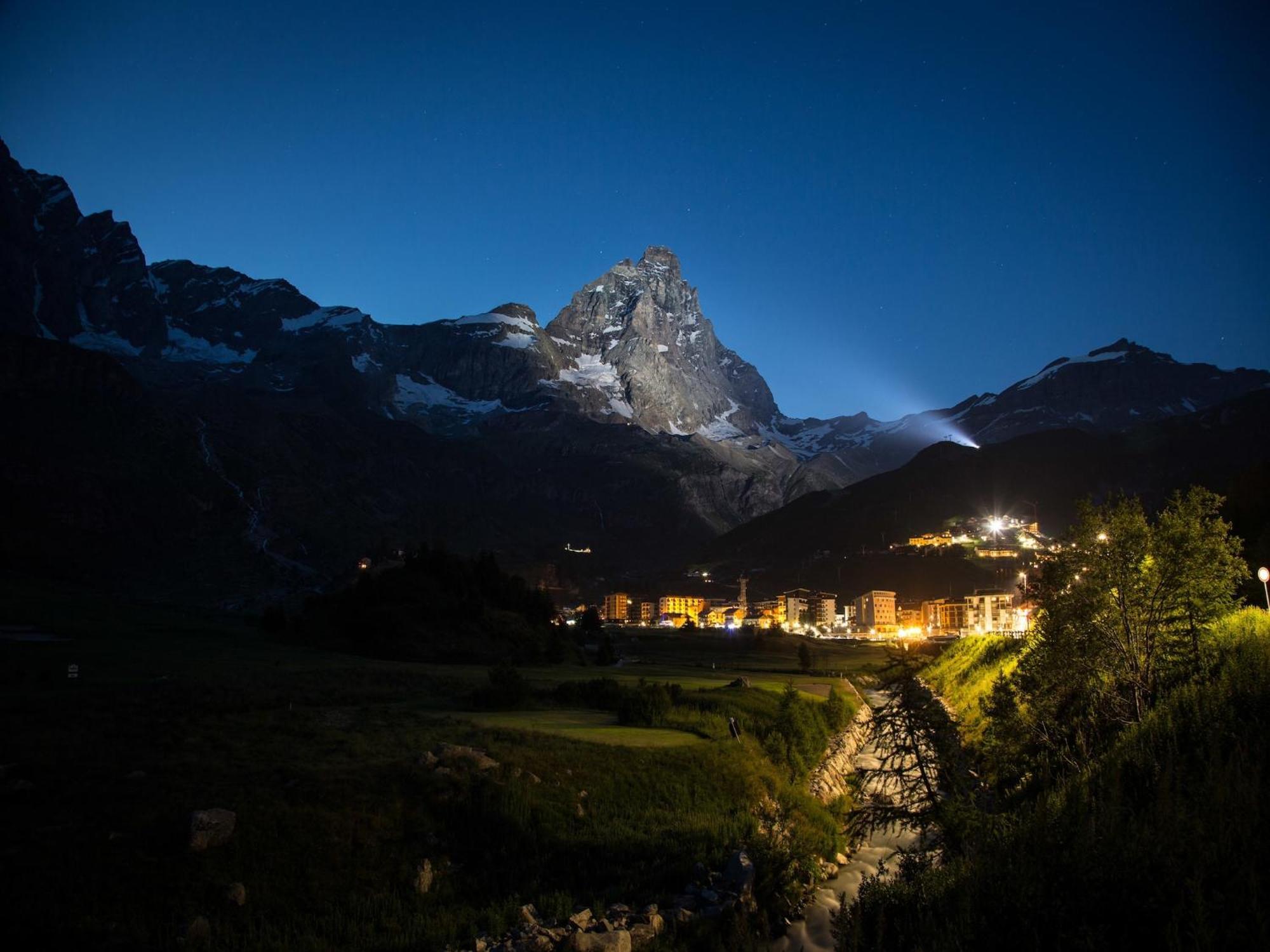 Contemporary Apartment In Breuil Cervinia Near Ski Area 外观 照片