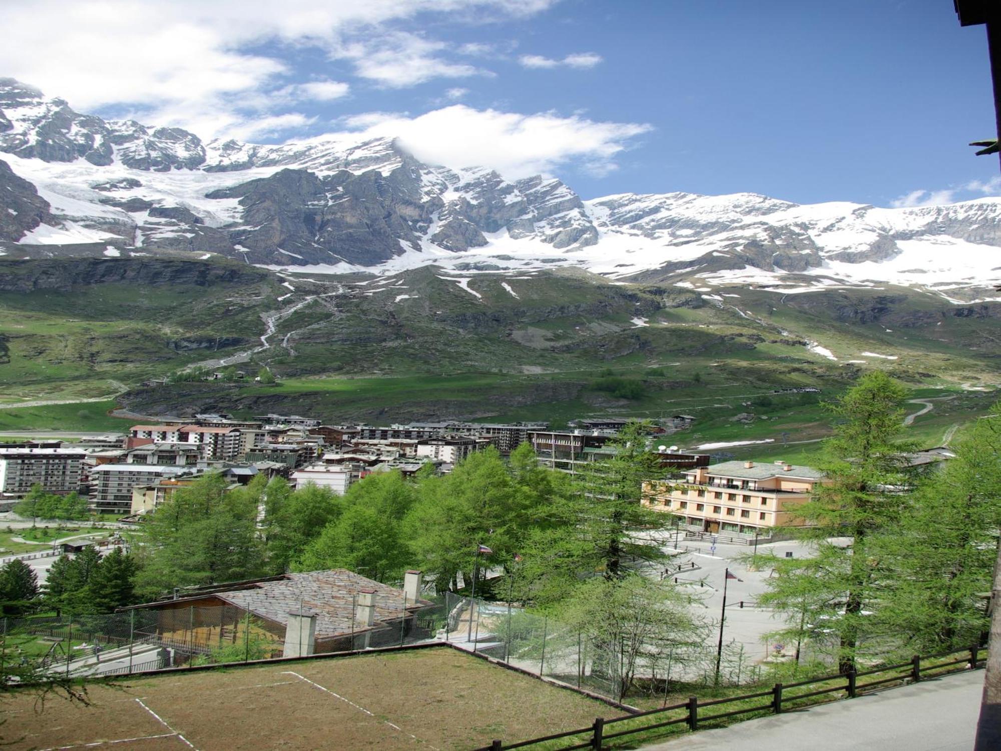 Contemporary Apartment In Breuil Cervinia Near Ski Area 外观 照片
