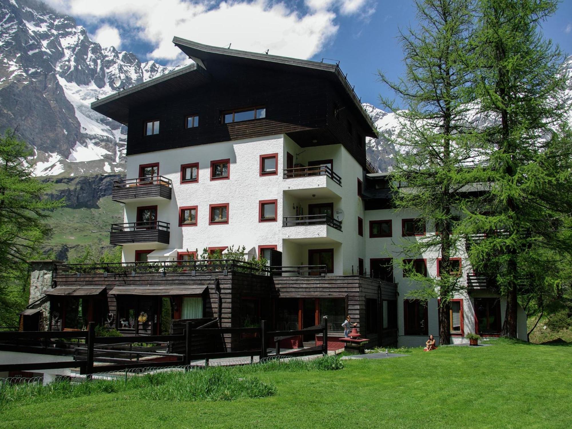Contemporary Apartment In Breuil Cervinia Near Ski Area 外观 照片