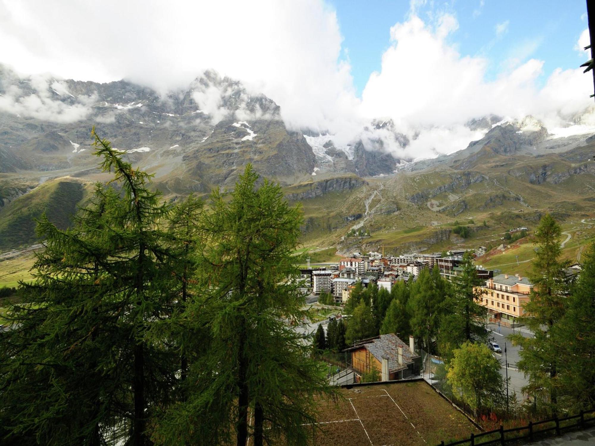Contemporary Apartment In Breuil Cervinia Near Ski Area 外观 照片