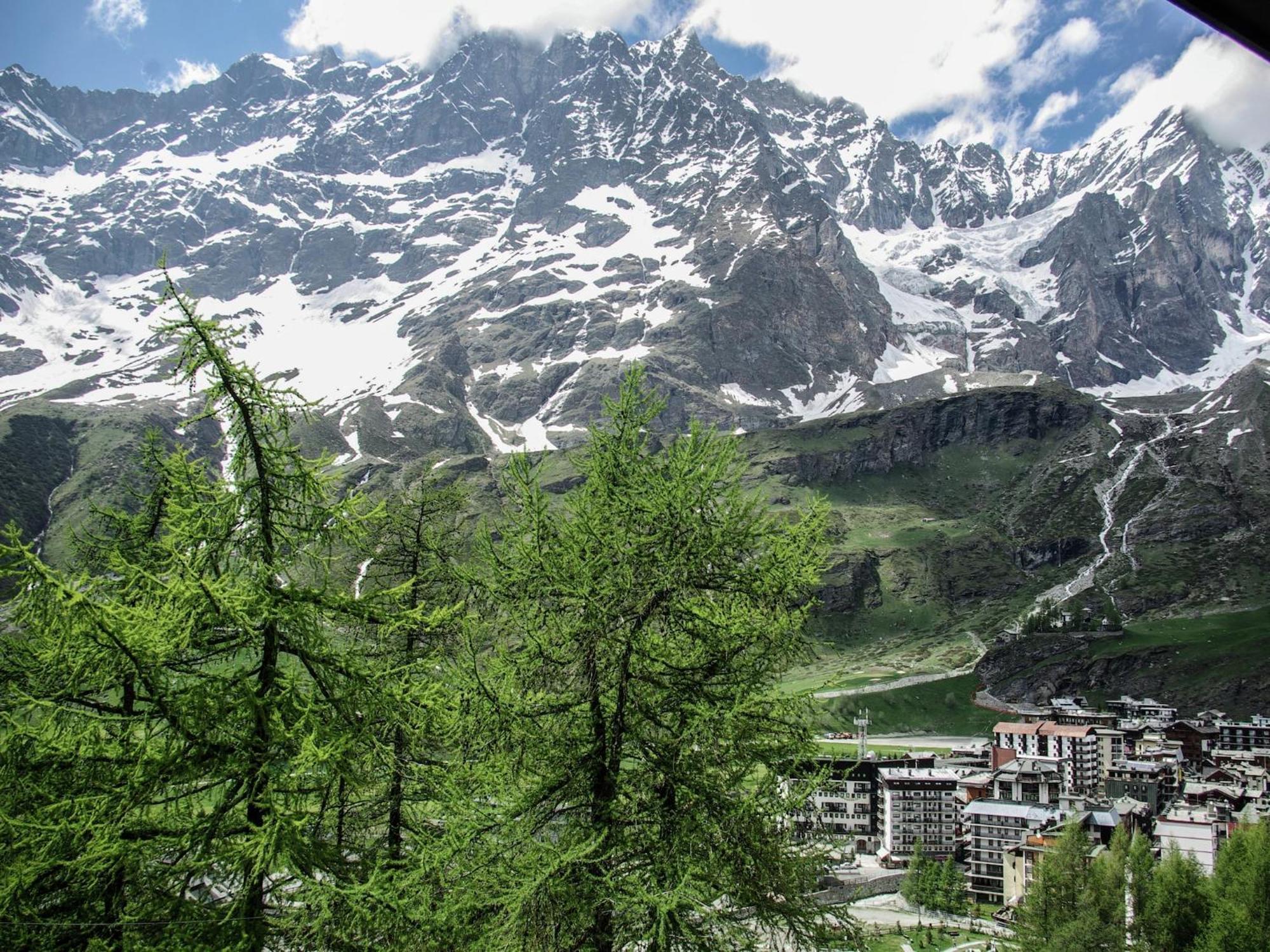 Contemporary Apartment In Breuil Cervinia Near Ski Area 外观 照片