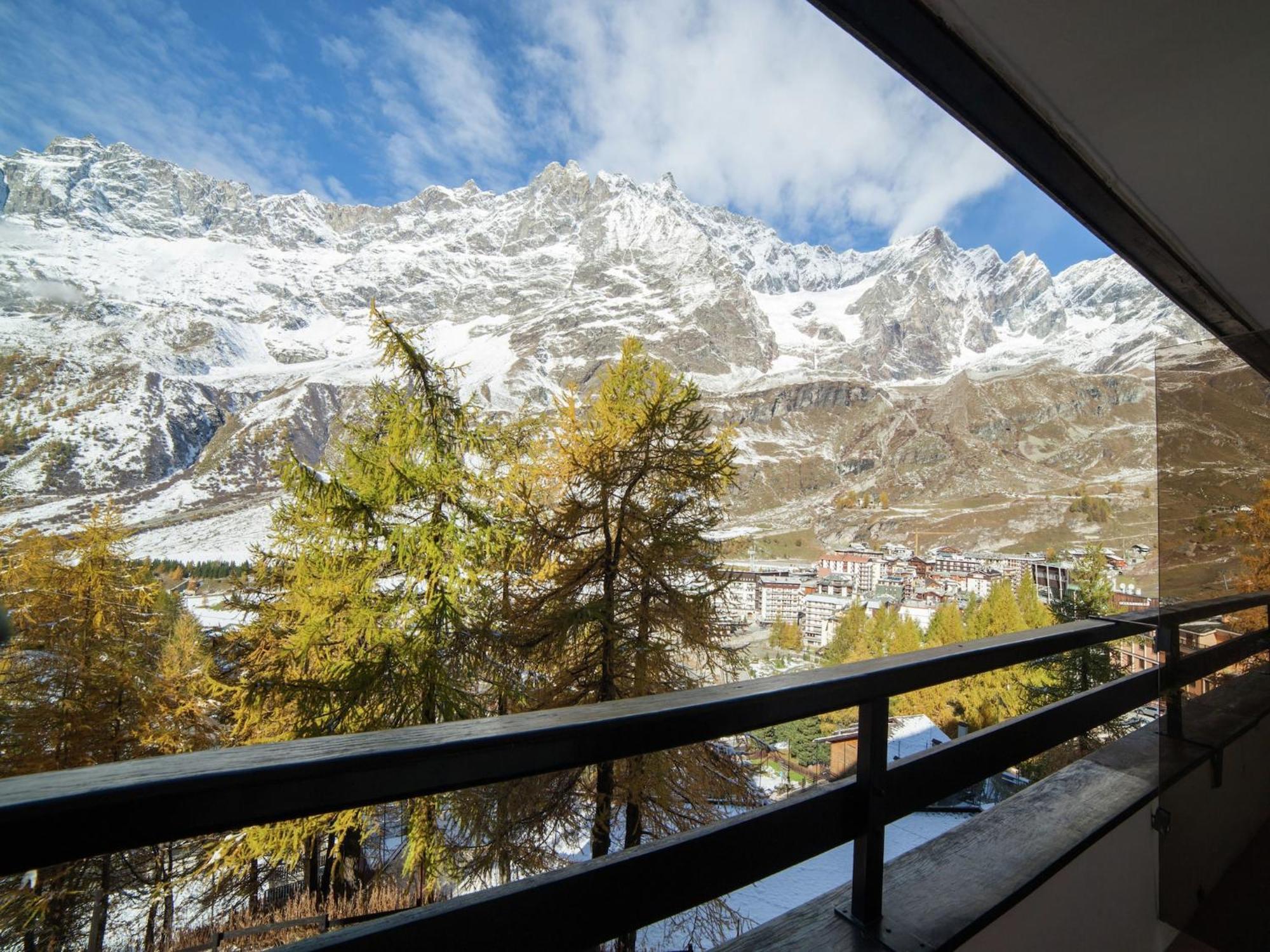 Contemporary Apartment In Breuil Cervinia Near Ski Area 外观 照片
