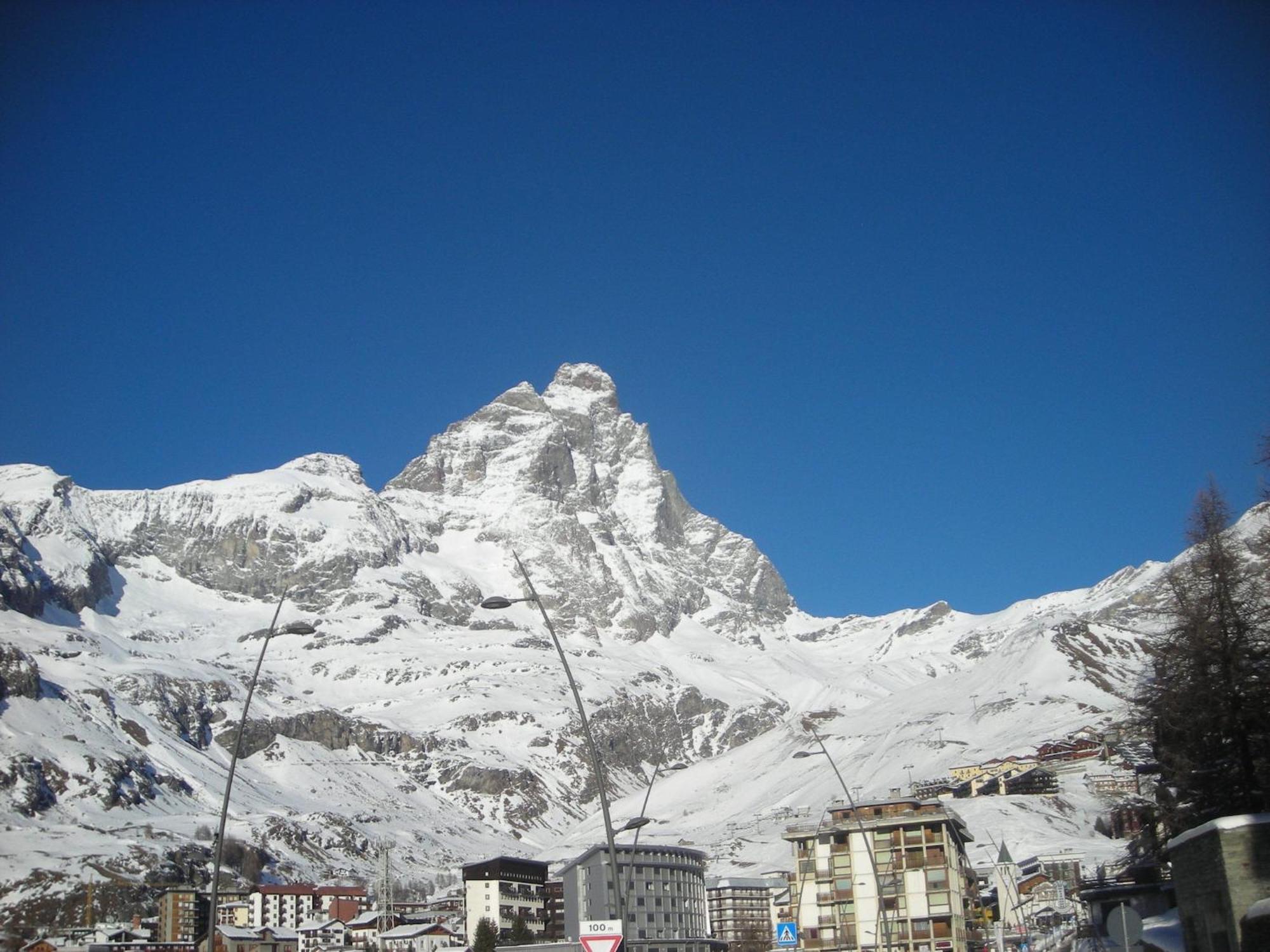 Contemporary Apartment In Breuil Cervinia Near Ski Area 外观 照片